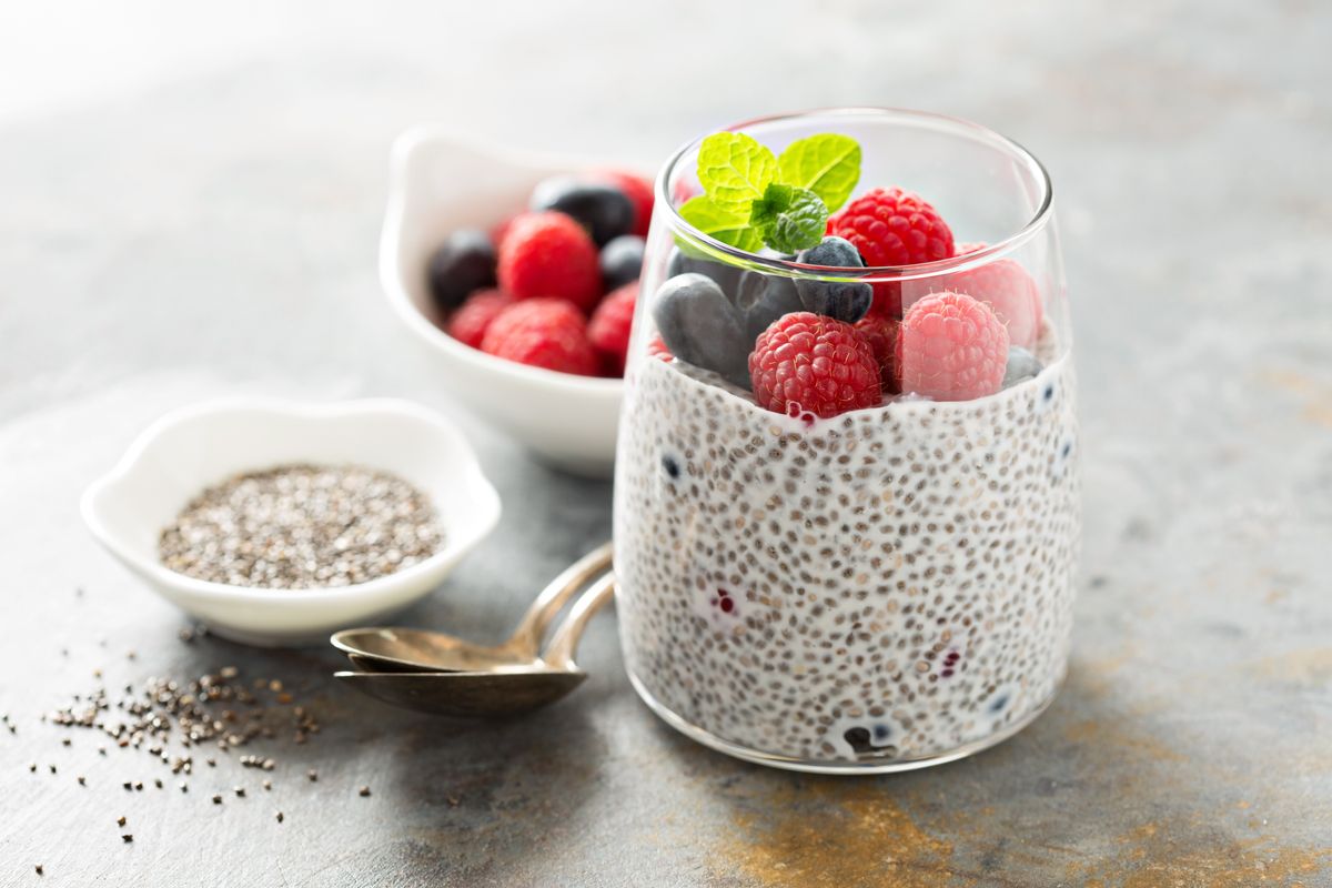 Breakfast Superfoods that Aid in Burning Body Fat Holistically