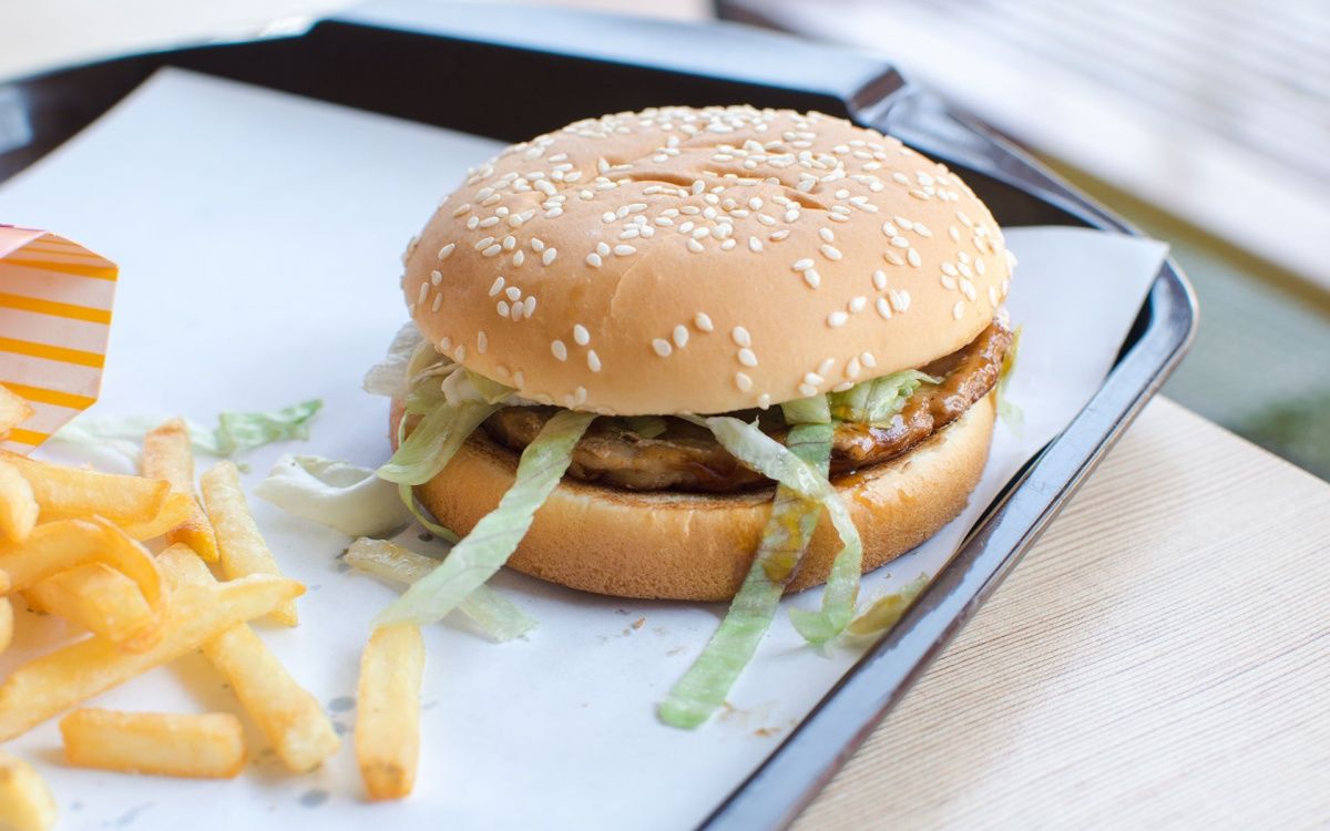 Indulge Responsibly: 500-Calorie Fast-Food Meals You Can Feel Good About