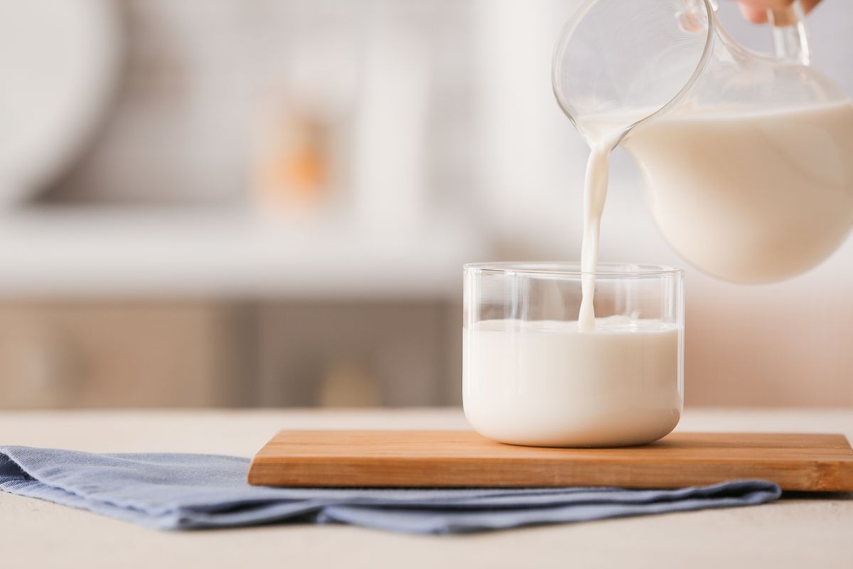 Assessing the Healthfulness of Organic and Regular Milk: Which Is Superior?