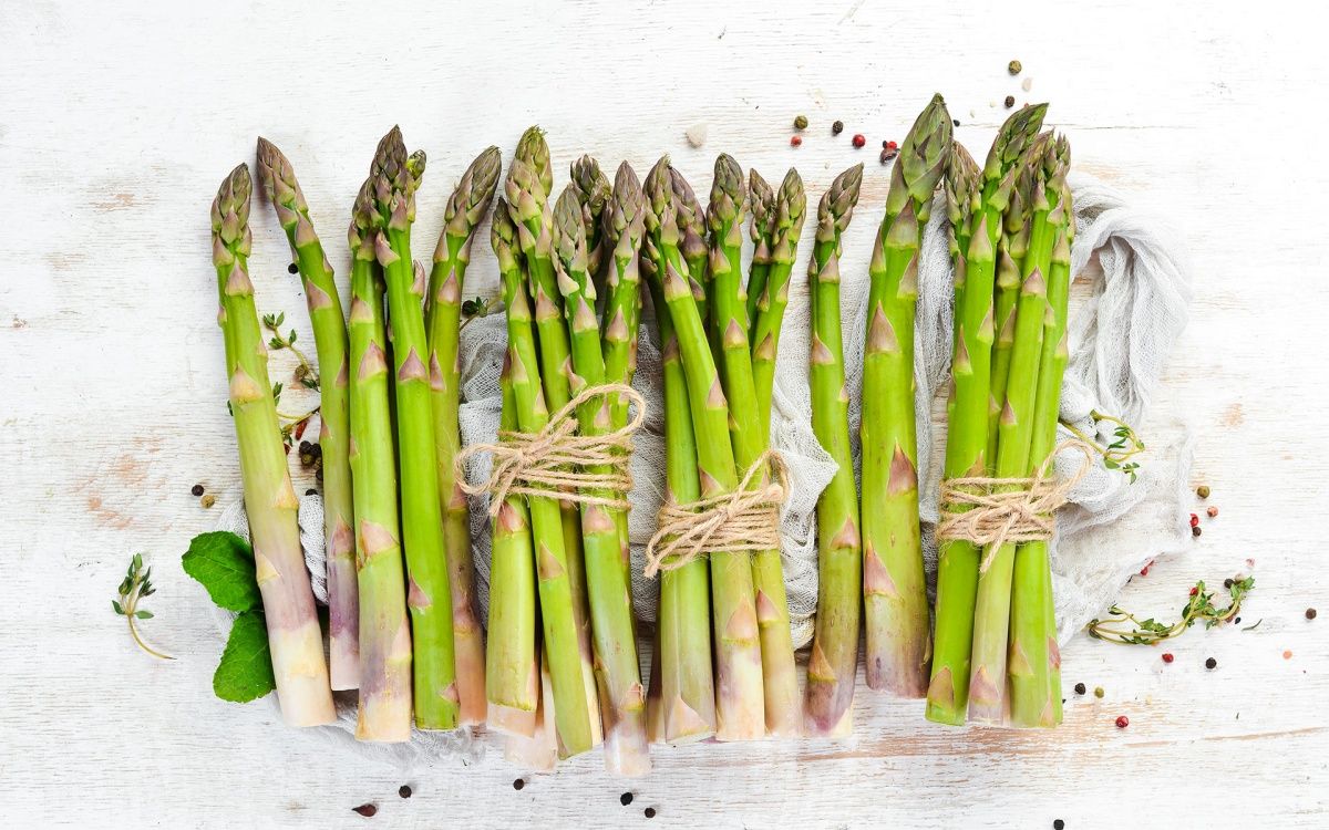 5 Reasons to Eat Asparagus