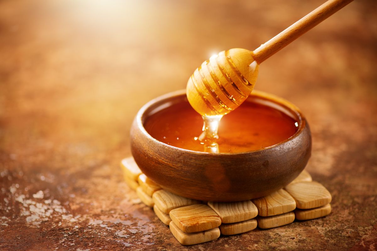 Exploring the Health Benefits of Honey: 9 Positive Effects on the Body