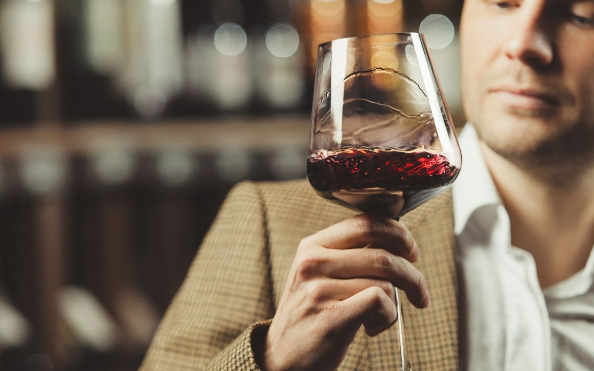 Health Effects of Overdrinking Red Wine