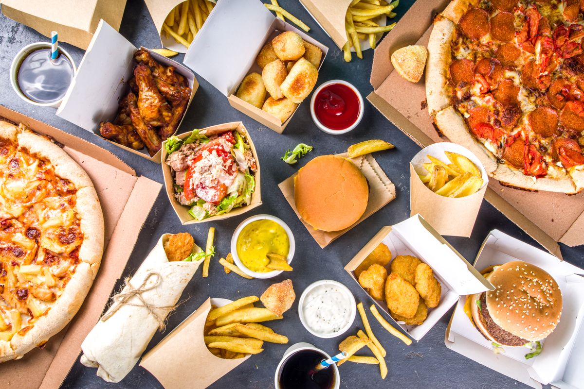 Dietitians Steer Clear of These 4 Fast-Food Chains at Any Cost