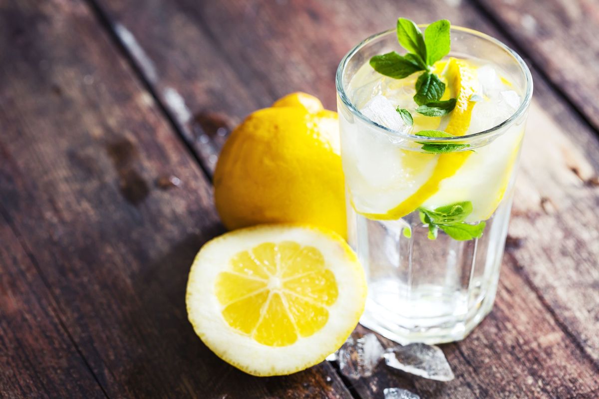 Discover 10 Benefits of Lemon Water for Aiding Weight Loss