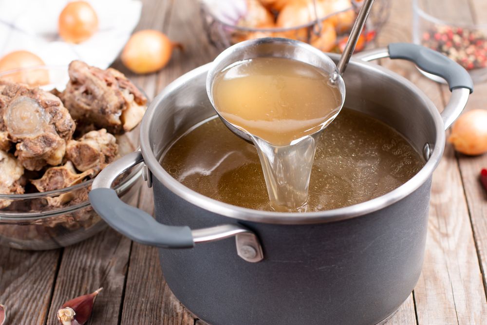 Is Daily Consumption of Bone Broth Beneficial For Weight Loss?