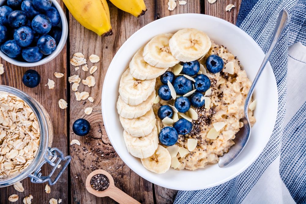 15 Side Effects Of Eating Oatmeal Every Day, Say Dietitians