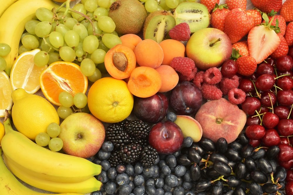 The 10 Healthiest High-Fiber Fruits, According to Dietitians